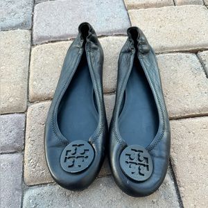 Tory Burch Women’s black ballet flats